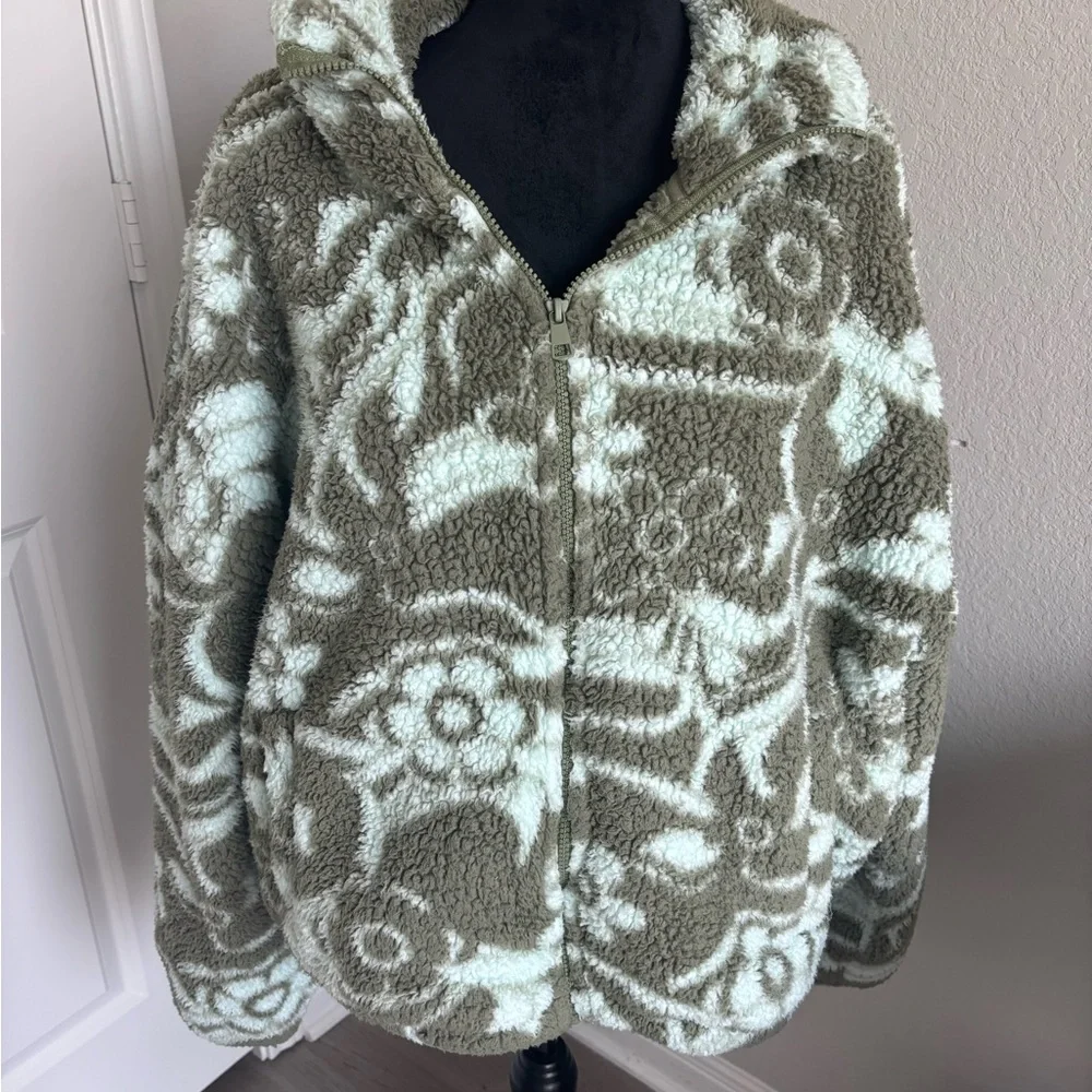 AMERICAN EAGLE Zip-Up Bear Hug Sherpa Sweatshirt Green L/XL - Picture 2 of 5